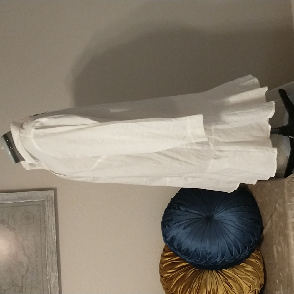 NWT JustFab White Button Down - Picture 4 of 6